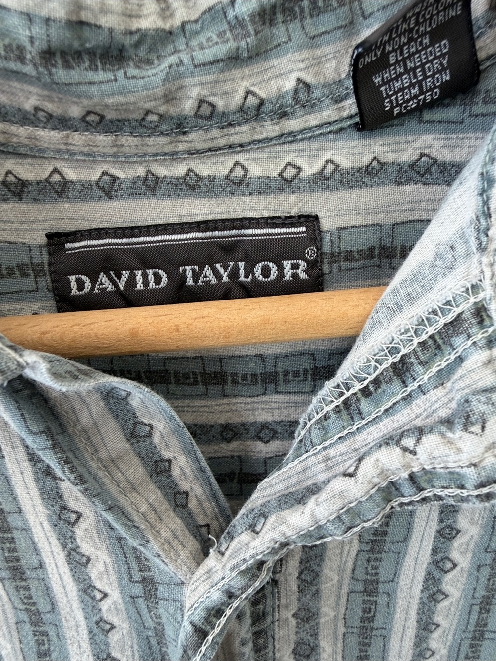 Striped Pattern Shirt - Picture 3 of 5